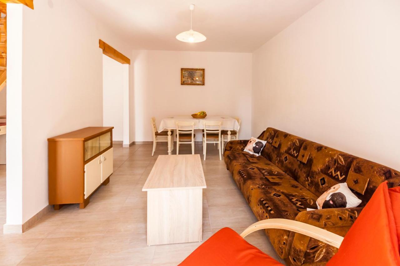 House Krizanic In Marcana, Istria, With 2 Apartments, Total 9 Guests מראה חיצוני תמונה