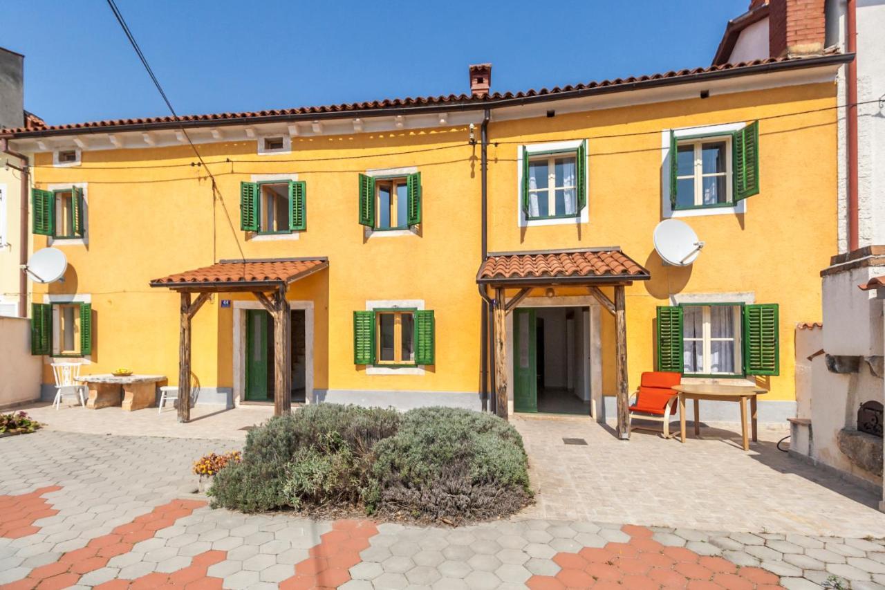 House Krizanic In Marcana, Istria, With 2 Apartments, Total 9 Guests מראה חיצוני תמונה