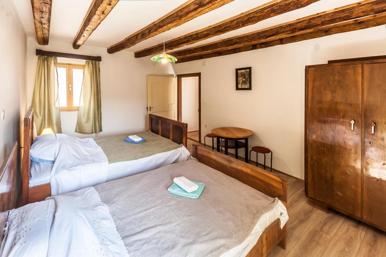 House Krizanic In Marcana, Istria, With 2 Apartments, Total 9 Guests מראה חיצוני תמונה